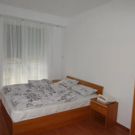 Πανσιόν Downtown Suites Marasti *