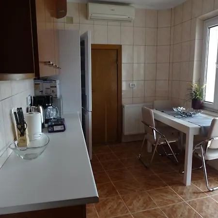 Πανσιόν Downtown Suites Marasti *
