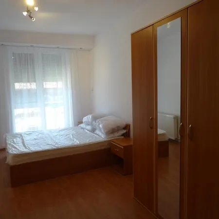 Πανσιόν Downtown Suites Marasti *